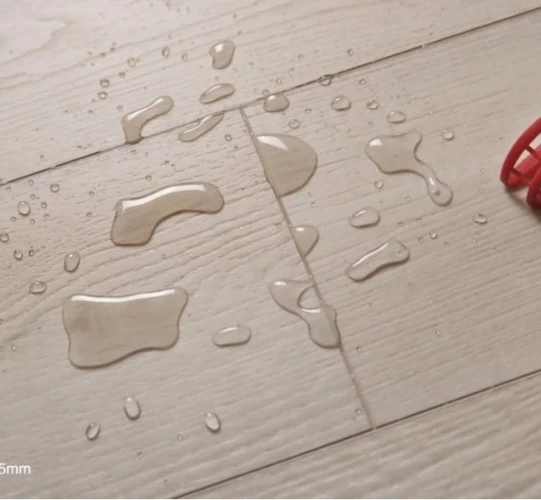 Кварцевый ламинат Betta Villa V107 Дуб Малье на otdelka1.ru