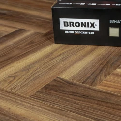 Кварц-виниловый ламинат Bronix Кварр Елка Орех (Walnut)