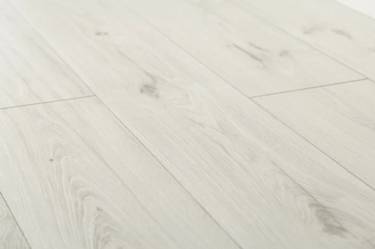 Ламинат Кронопол / Kronopol Aurum Gusto D3482 Malibu Platan на Otdelka1.ru