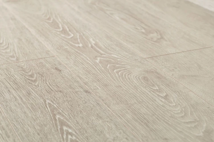 Ламинат Кронопол / Kronopol Aurum Gusto D3491 Ceylon Oak на Otdelka1.ru