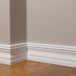 Плинтус полимерный Decor Dizayn 153 A