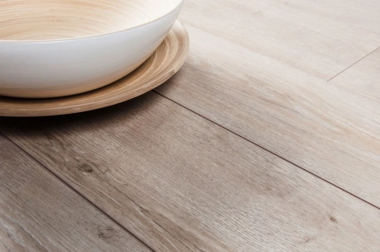 Ламинат Кронопол / Kronopol Aurum Gusto D4522 Tamala Oak на Otdelka1.ru