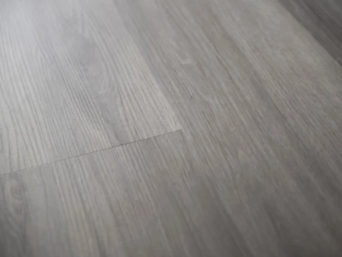 Виниловый Ламинат Lamiwood Quartzwood Q-14 Дуб Бродвей на Otdelka1.ru