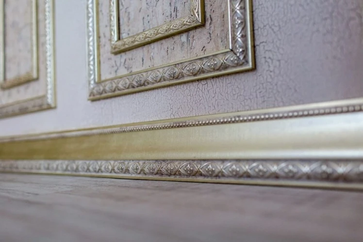 Угол Cosca 50 платина 142-937 на otdelka1.ru