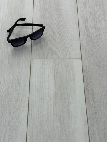 Кварц-виниловый ламинат Icon Floor Aquamarine AQ-18 Дуб Нансен на Otdelka1.ru