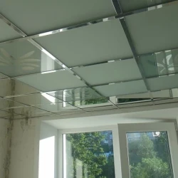 Потолочное пескоструйное стекло 595х595