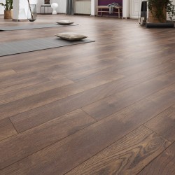 Ламинат Kronotex Aqua Amazone D4766 Дуб Темный Петерсон