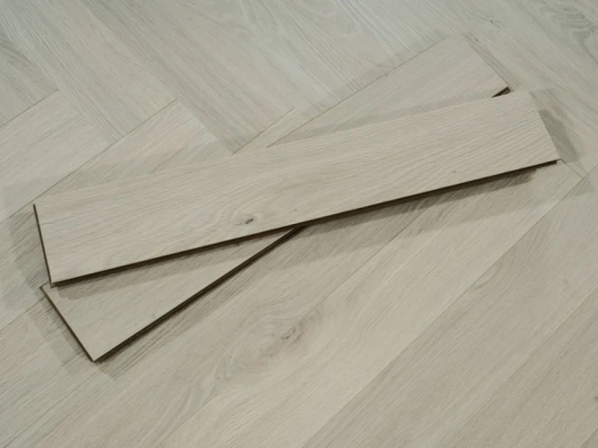 Ламинат lamiwood Chester 512 Дуб Лондон на Otdelka1.ru
