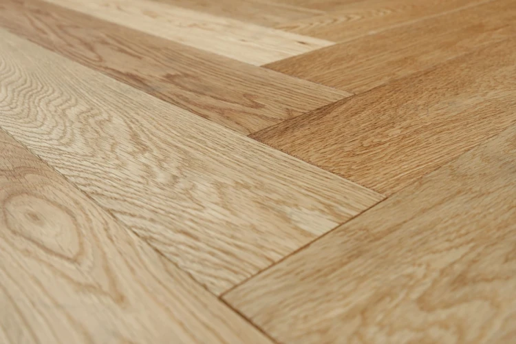 Паркетная доска Амбер вуд / Amber wood Венгерская елка Дуб Натур Лак на otdelka1.ru