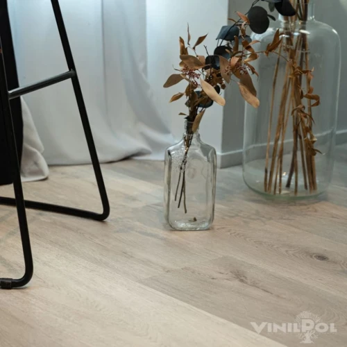 Виниловый Ламинат Винилпол / Vinilpol 7894-EIR Дуб Рим на otdelka1.ru