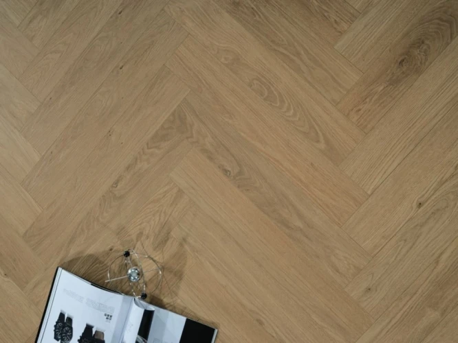 Ламинат lamiwood Chester 514 Дуб Лестер на otdelka1.ru