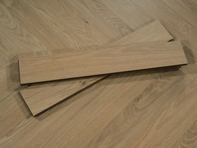 Ламинат lamiwood Chester 514 Дуб Лестер на otdelka1.ru