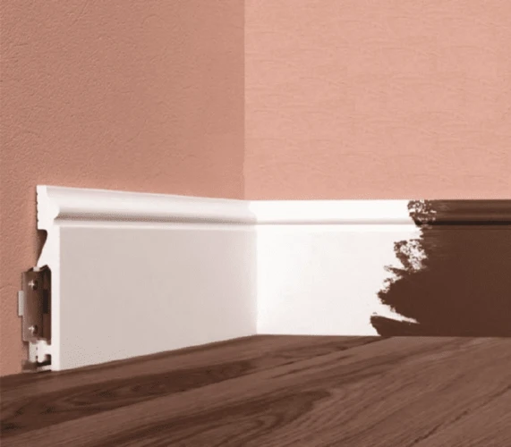 Напольный плинтус Solid UHD под покраску 06/105C