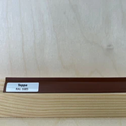 Уплотнитель для плинтуса МДФ Teckwood RAL 1685 Терра