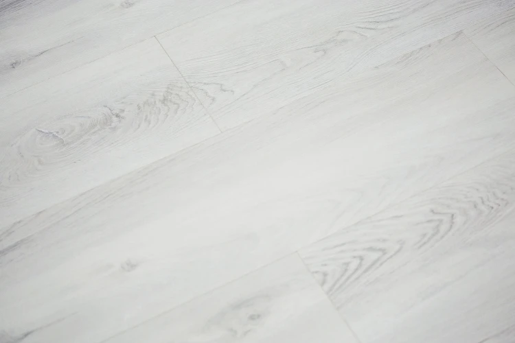 Кварц-виниловый ламинат Alpendorf Шале 68125-1 Витель на otdelka1.ru