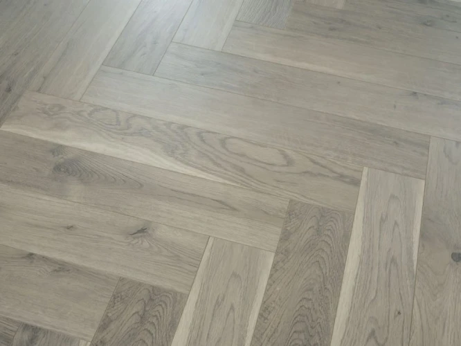 Ламинат lamiwood Chester 519 Дуб Оксфорд на Otdelka1.ru