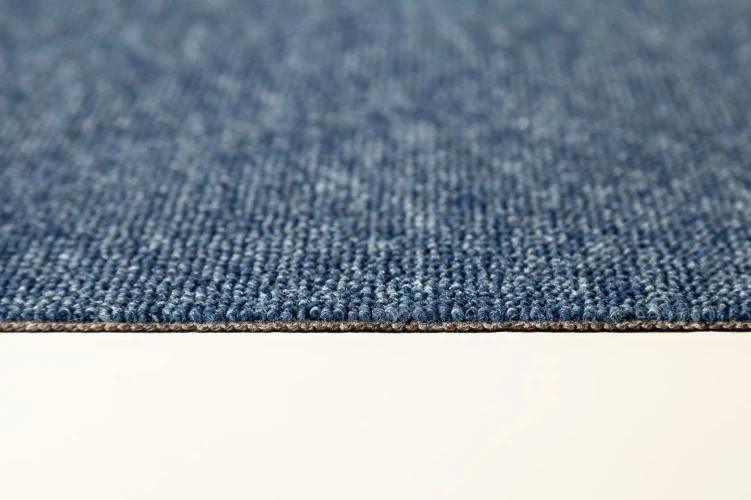 Ковровая плитка Bonkeel Space Blue на otdelka1.ru