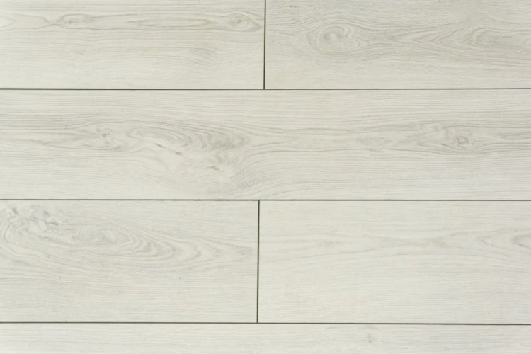 Ламинат Кронопол / Kronopol Milo Platinium D3305 Nike Oak на otdelka1.ru