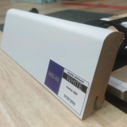 Плинтус МДФ Deartio Эконом White W 02-60 прямой