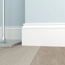 Плинтус белый Ultrawood Base 5763p 2000x15x133