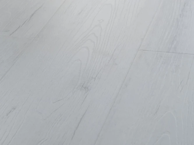 Ламинат Ламивуд / LAMIWOOD BRISTOL 2415 Дуб Элегант на otdelka1.ru