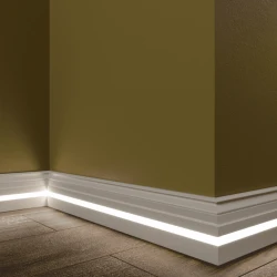 Плинтус Evrowood PN 090 LED