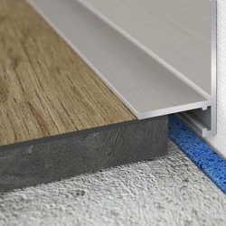 Микро плинтус L образный Evrowood DA04S Серебро анодированный