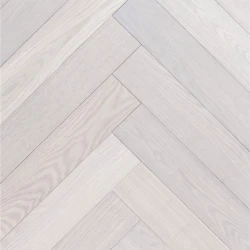 Инженерная доска Английская елка Wood bee Ясень Moonlight