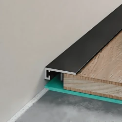 Микроплинтус Evrowood DA03B Черный анодированный