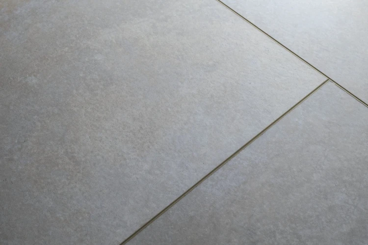 Кварц-виниловый ламинат Damy Floor Ascent Strong Монблан на otdelka1.ru