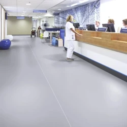 Сценический линолеум Ultra Line 915 Светло-серый