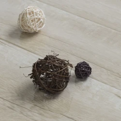 Глянцевый Ламинат Ламивуд / Lamiwood Glanz 302 Дуб Шелк