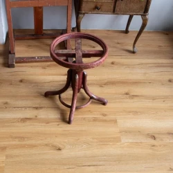 Кварц-виниловый ламинат Vinilam Luxury Glue 33100 Дуб Мадрид