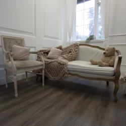 Кварц-виниловая плитка Damy Floor Family клеевая Дуб Кантри