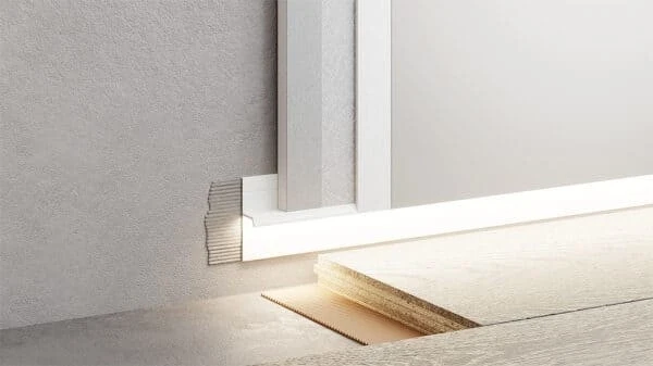 Теневой профиль напольный 20мм Белый на otdelka1.ru