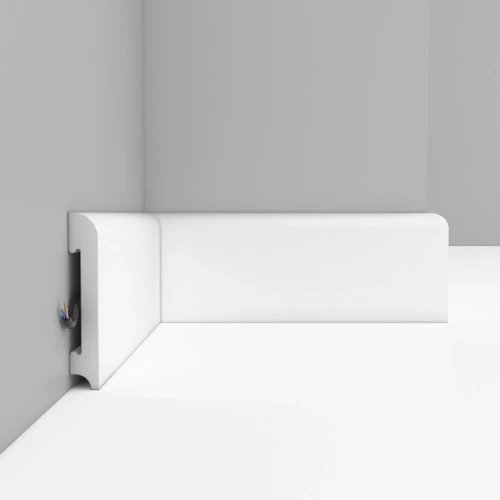 Плинтус напольный Decomaster A037