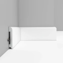 Плинтус напольный Decomaster A037