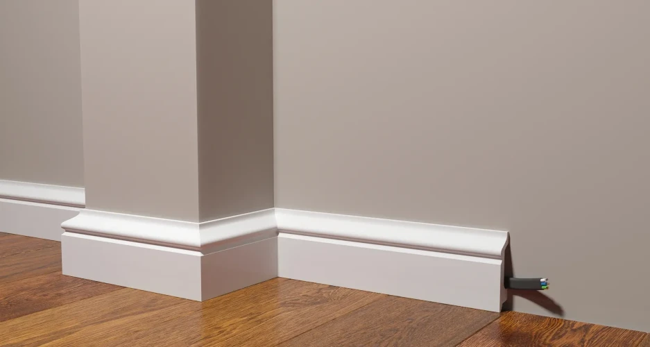 Плинтус полимерный Decor Dizayn DD122 на otdelka1.ru
