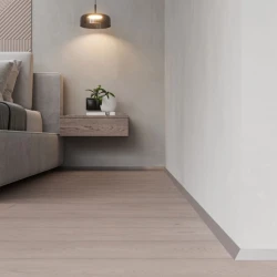 Микро плинтус угловой Лайн Ликорн С-05.25.2 Y серебристый