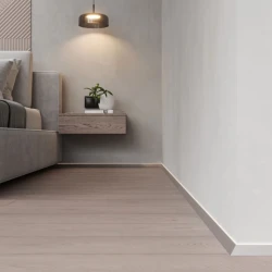 Микро плинтус угловой Лайн Ликорн С-05.25.2 Y серебристый