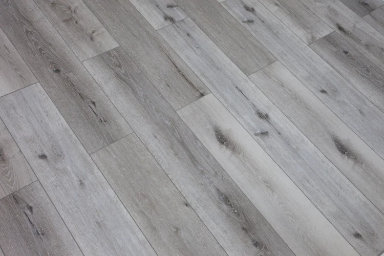Кварц-виниловая плитка Damy Floor Family клеевая Дуб Состаренный Серый на Otdelka1.ru