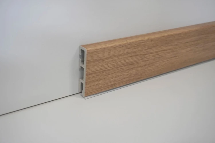 Плинтус Falquon The Floor P1004 Riley Oak на Otdelka1.ru