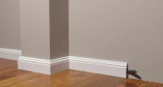 Плинтус полимерный Decor Dizayn DD27 на otdelka1.ru