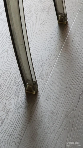 Кварц-виниловый ламинат Vinilam Cork Premium 33202 Дуб Аликанте на Otdelka1.ru
