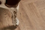 Кварц-виниловая плитка Vinilam Parquet Herringbone Glue IS11133 Паркет Северный на Otdelka1.ru
