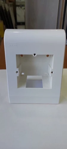 Подрозетник для плинтуса Белый (уценка) на otdelka1.ru