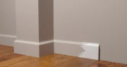 Плинтус полимерный Decor Dizayn DD47 на otdelka1.ru