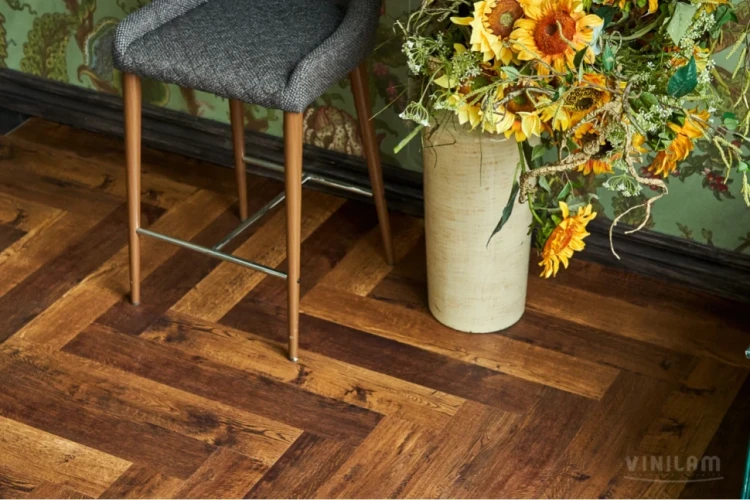 Кварц-виниловая плитка Vinilam Parquet Herringbone Glue IS11155 Паркет Парижский на Otdelka1.ru
