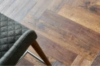 Кварц-виниловая плитка Vinilam Parquet Herringbone Glue IS11155 Паркет Парижский на Otdelka1.ru