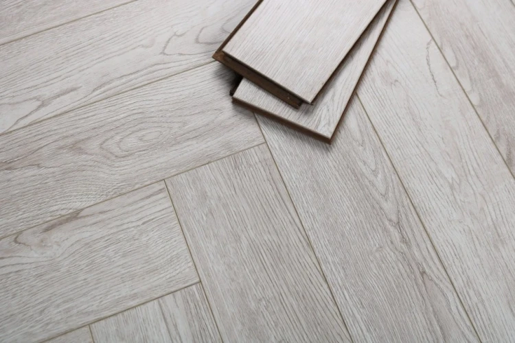 Ламинат Hessen floor Grand Evolution 44-15 Граб на Otdelka1.ru